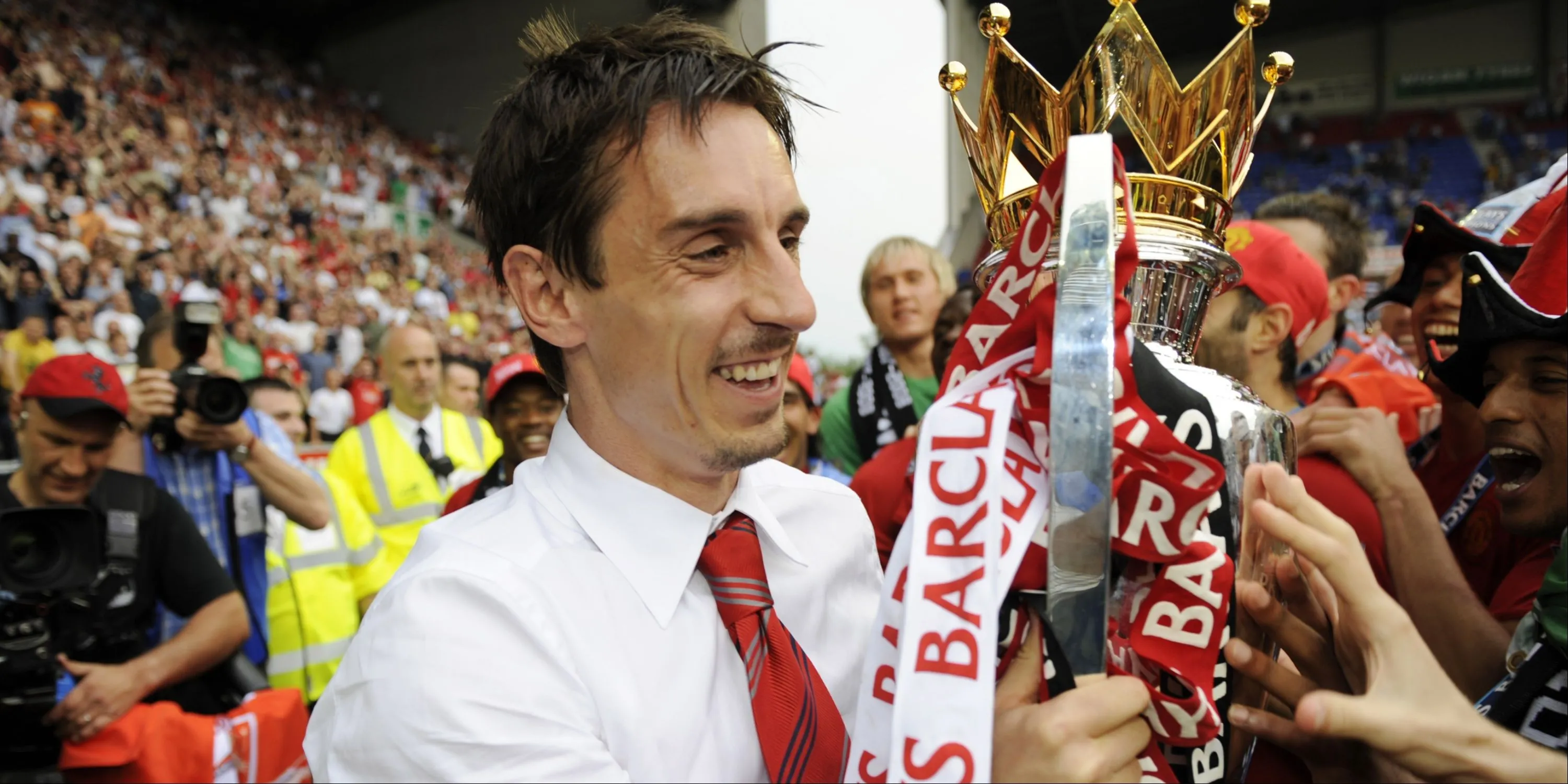 Gary Neville, hậu vệ phải trung thành của Man Utd với 8 danh hiệu Premier League