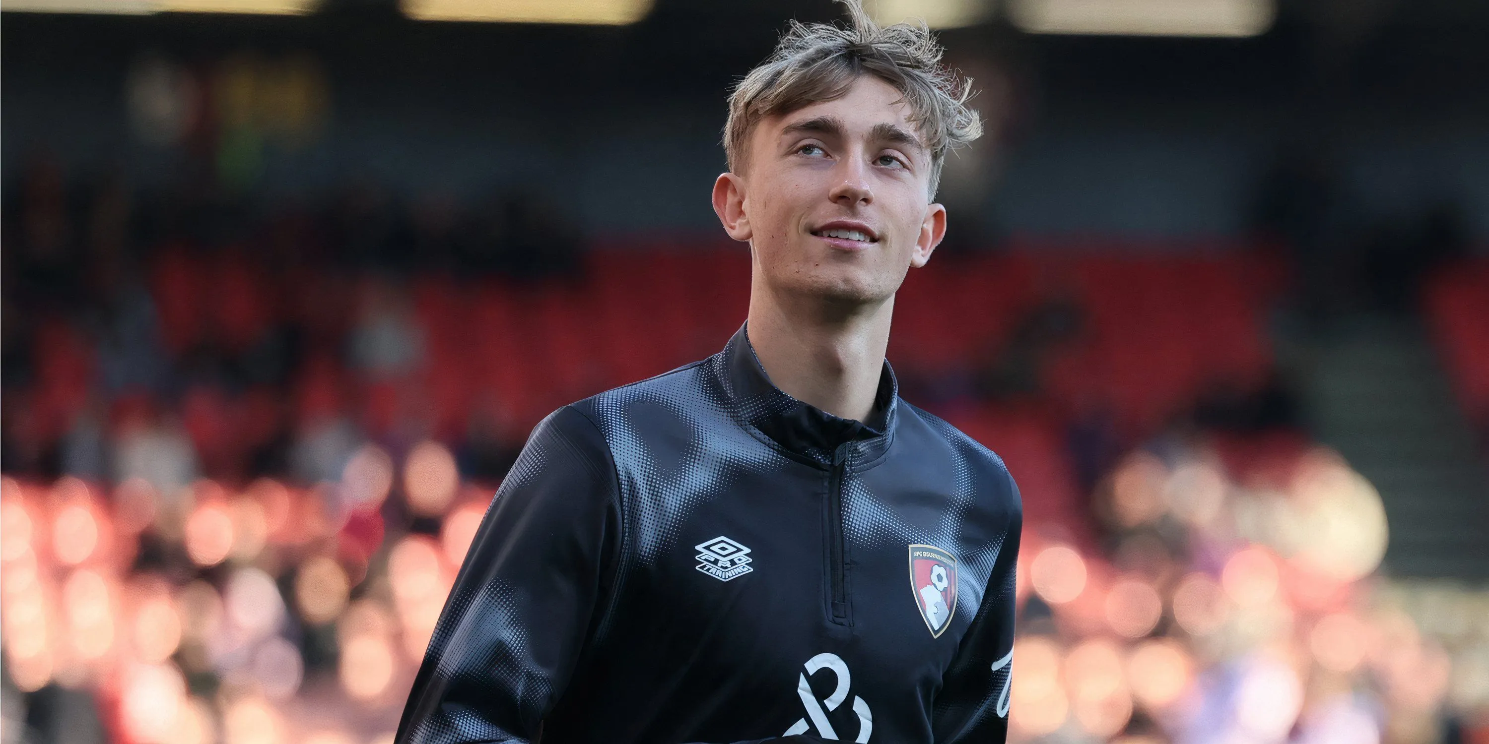 Hậu vệ Dean Huijsen của Bournemouth đang là mục tiêu chuyển nhượng hàng đầu của Arsenal