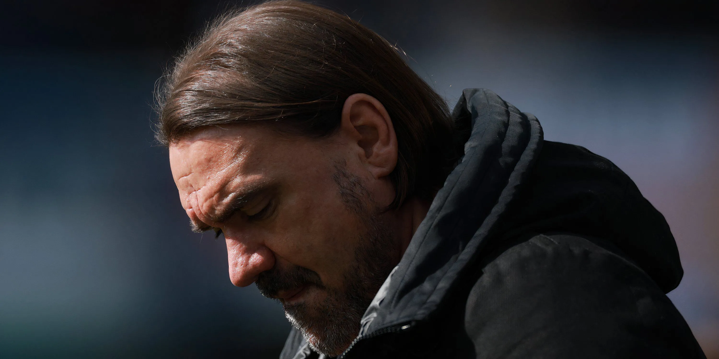 HLV Daniel Farke đối mặt tương lai bất định tại Leeds United dù vừa giúp đội thăng hạng Premier League