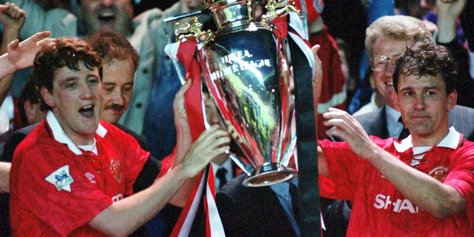 Steve Bruce trong màu áo Manchester United giai đoạn 1995/96