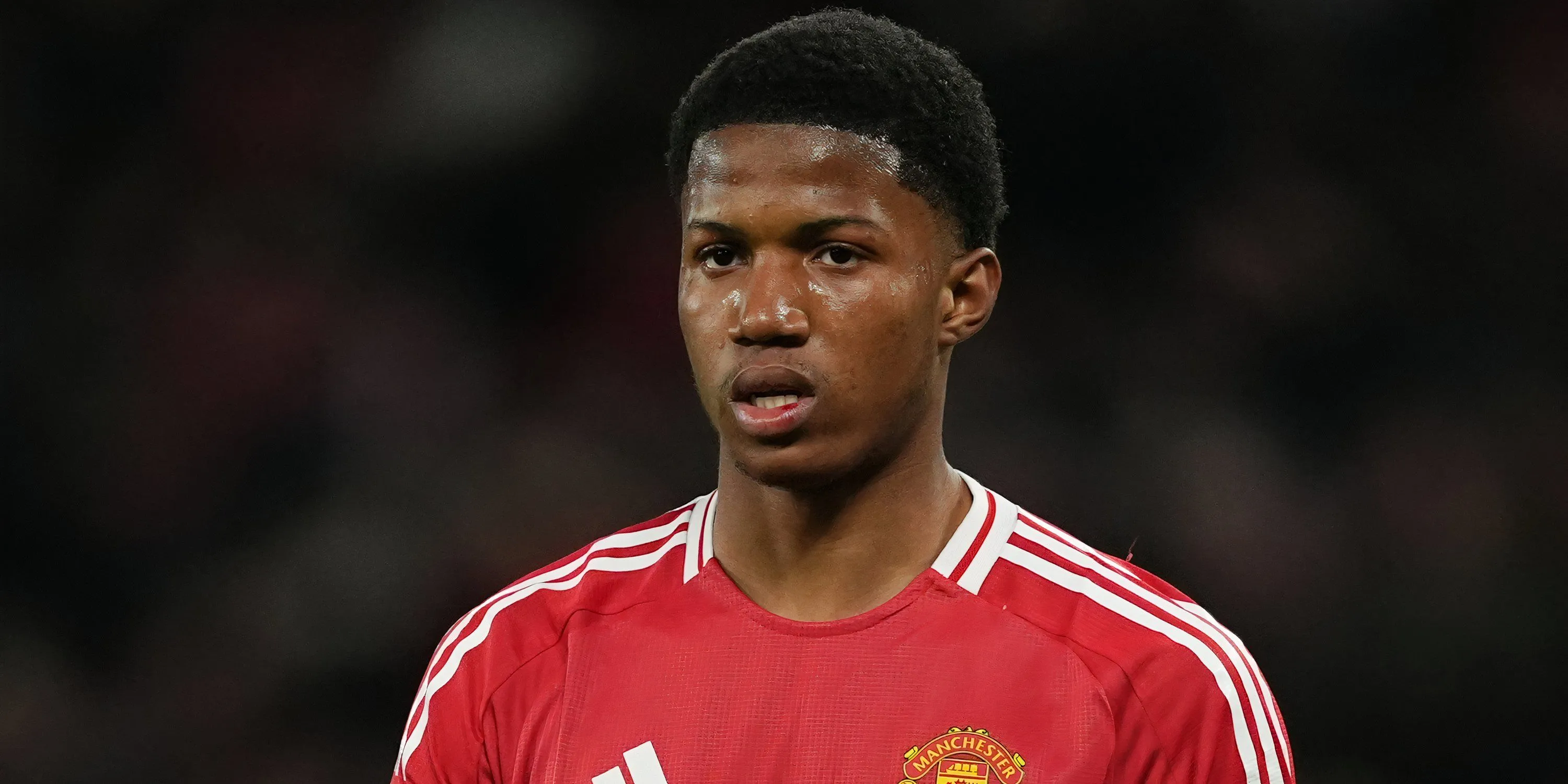 Chido Obi-Martin trong màu áo Manchester United thi đấu trận gặp Brentford