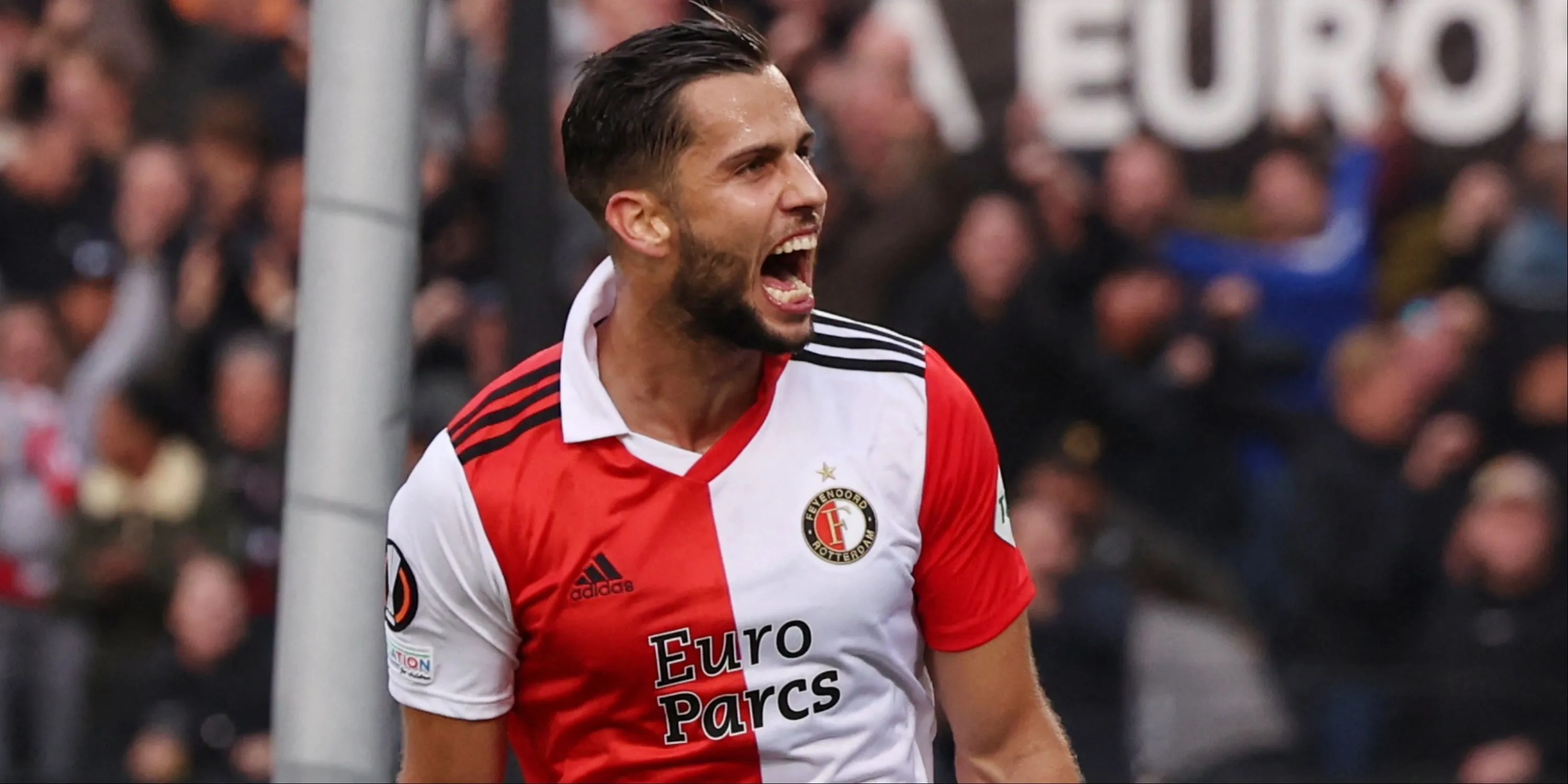 David Hancko ăn mừng cuồng nhiệt trong màu áo Feyenoord sau một pha bóng thành công