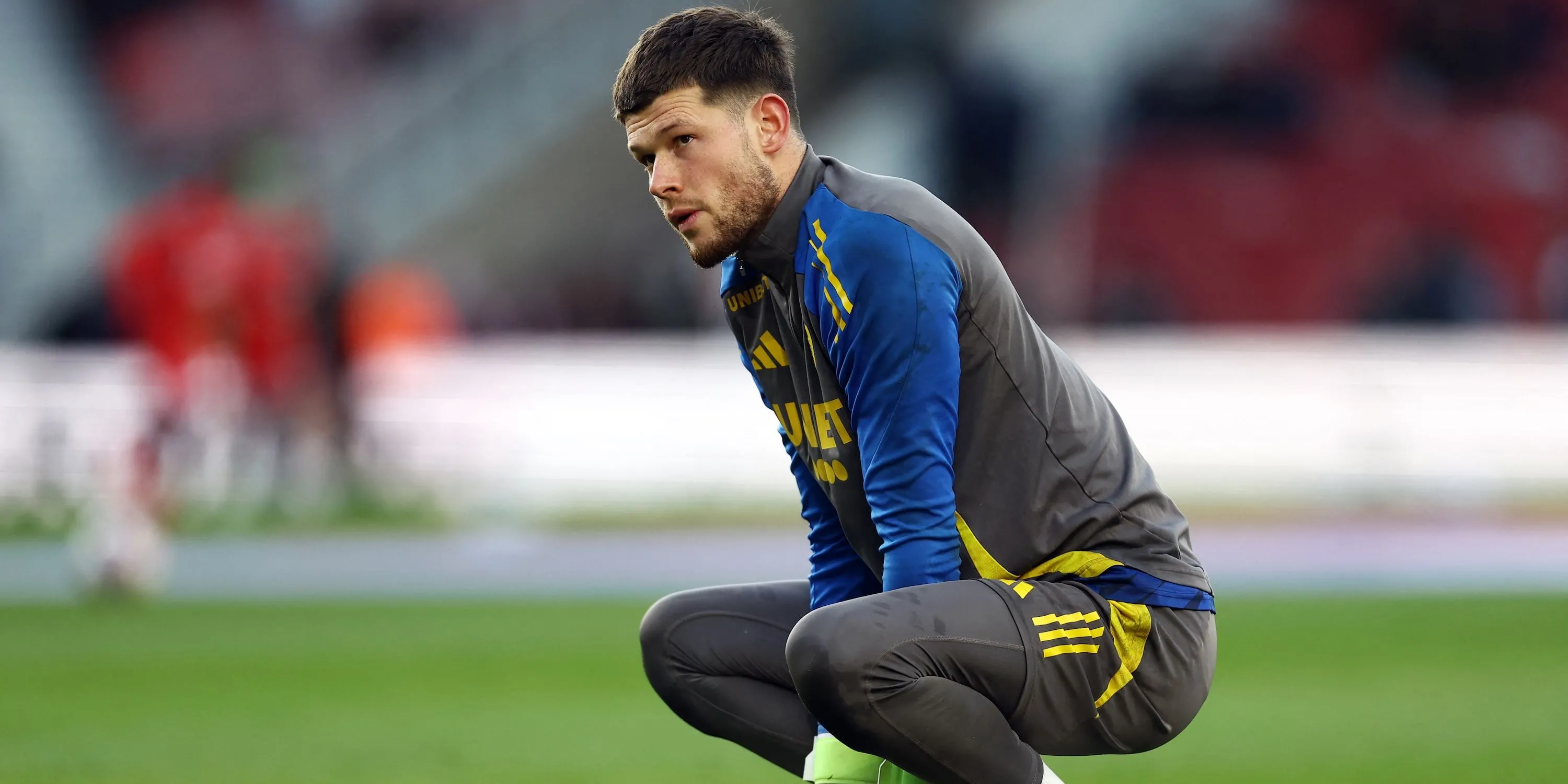 Illan Meslier bắt bóng trong màu áo Leeds United