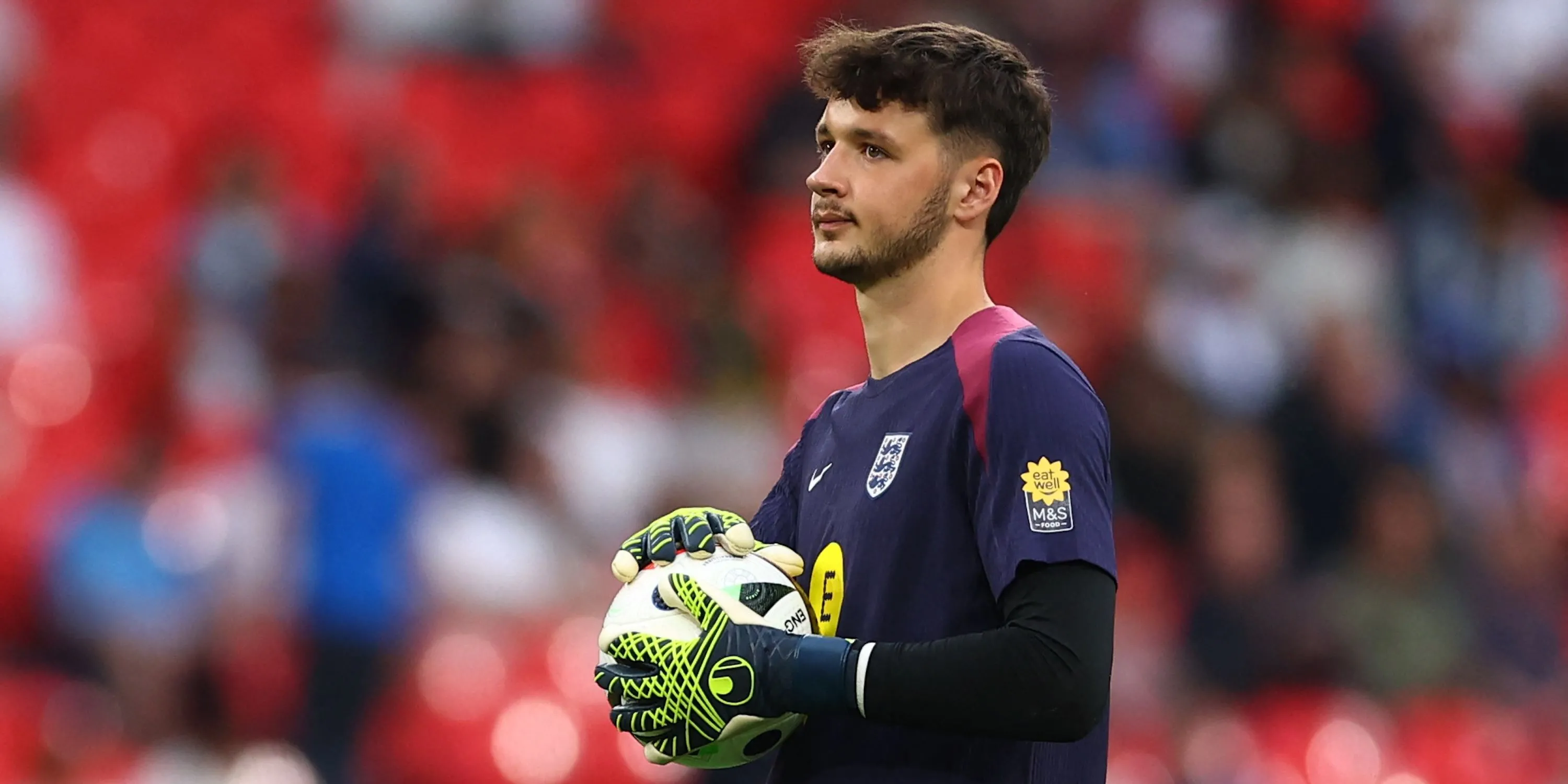 James Trafford trong buổi tập của đội tuyển U21 Anh