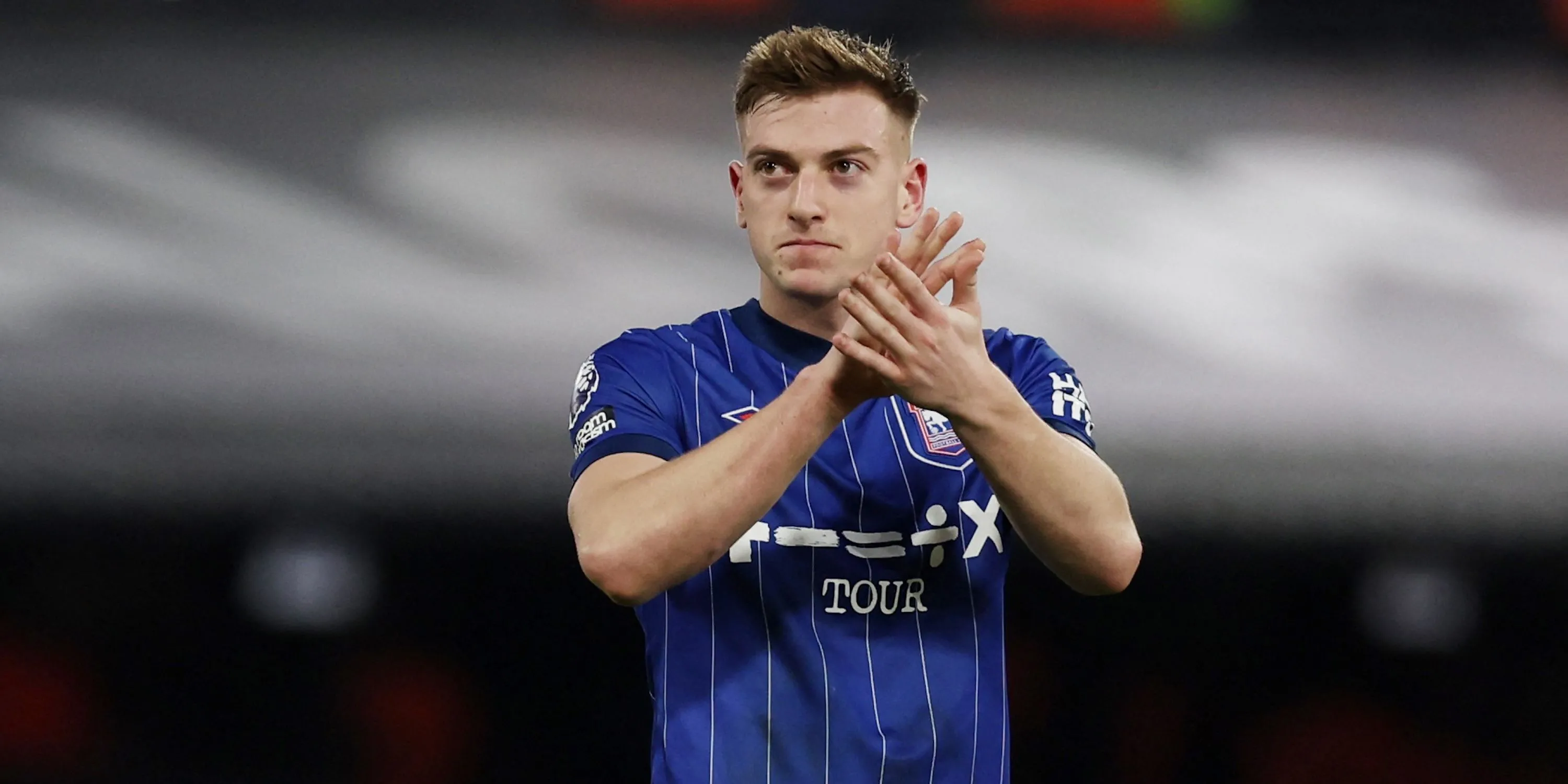 Liam Delap, tiền đạo của Ipswich Town, được xem là phương án thay thế cho Everton