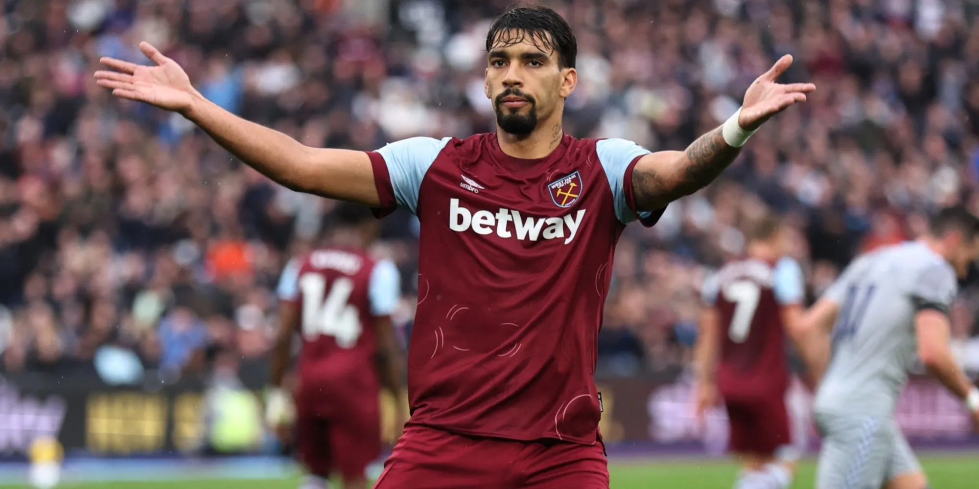 Lucas Paqueta thể hiện sự thất vọng trong màu áo West Ham