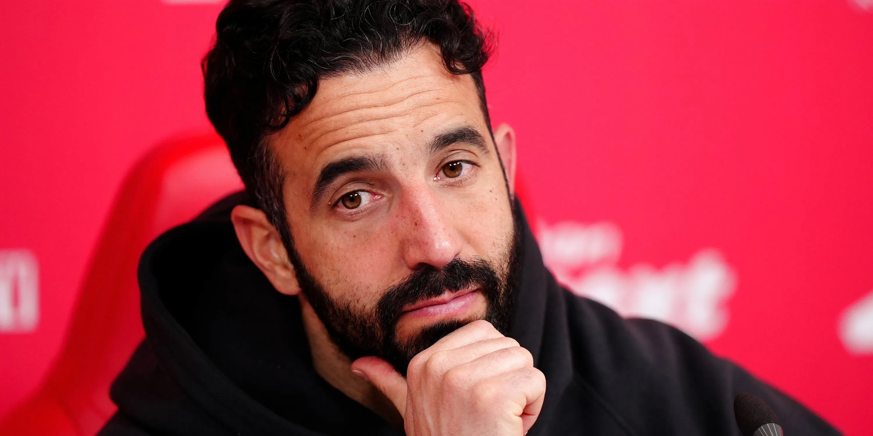 Manchester United tìm kiếm các phương án tăng cường sức mạnh hàng công
