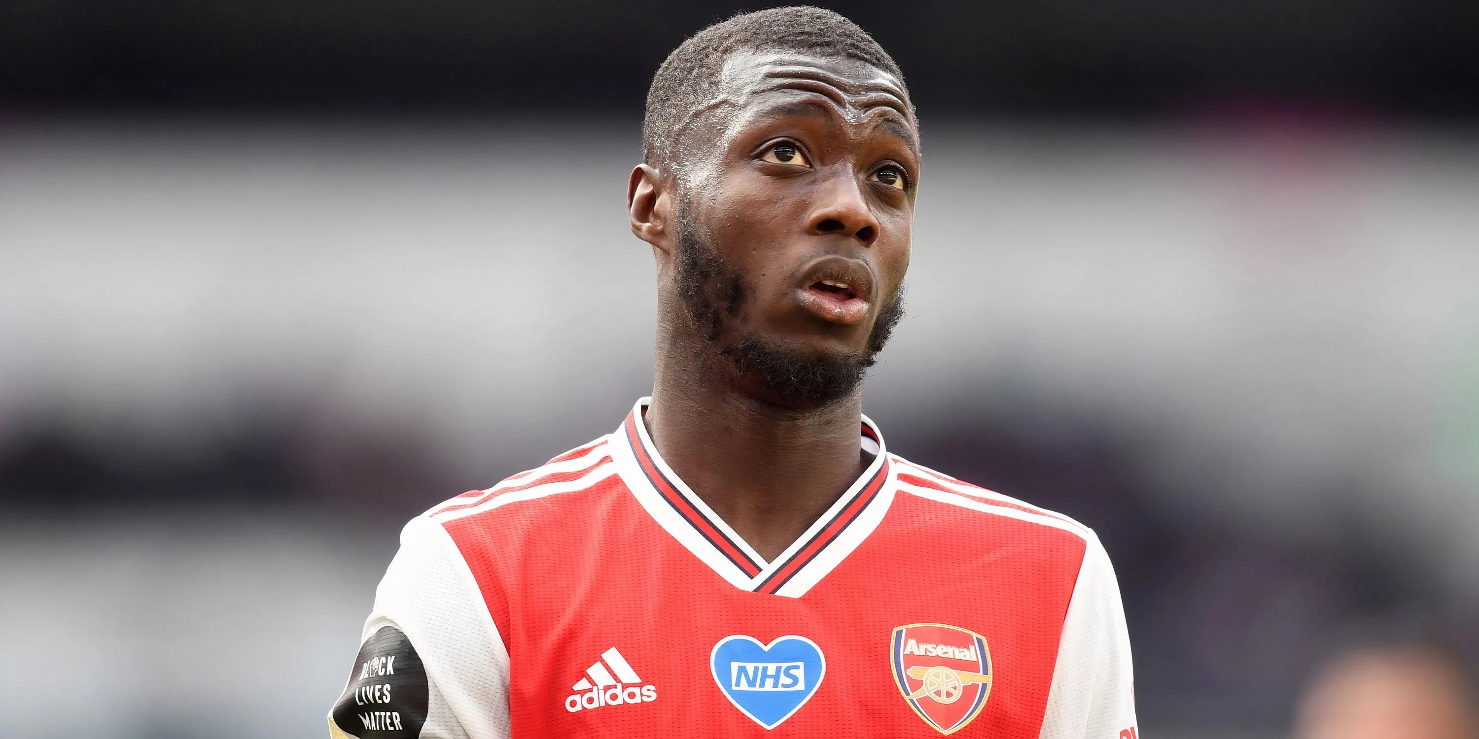 Nicolas Pepe trong màu áo Arsenal, tiền đạo cánh từng là bản hợp đồng kỷ lục của Pháo thủ.