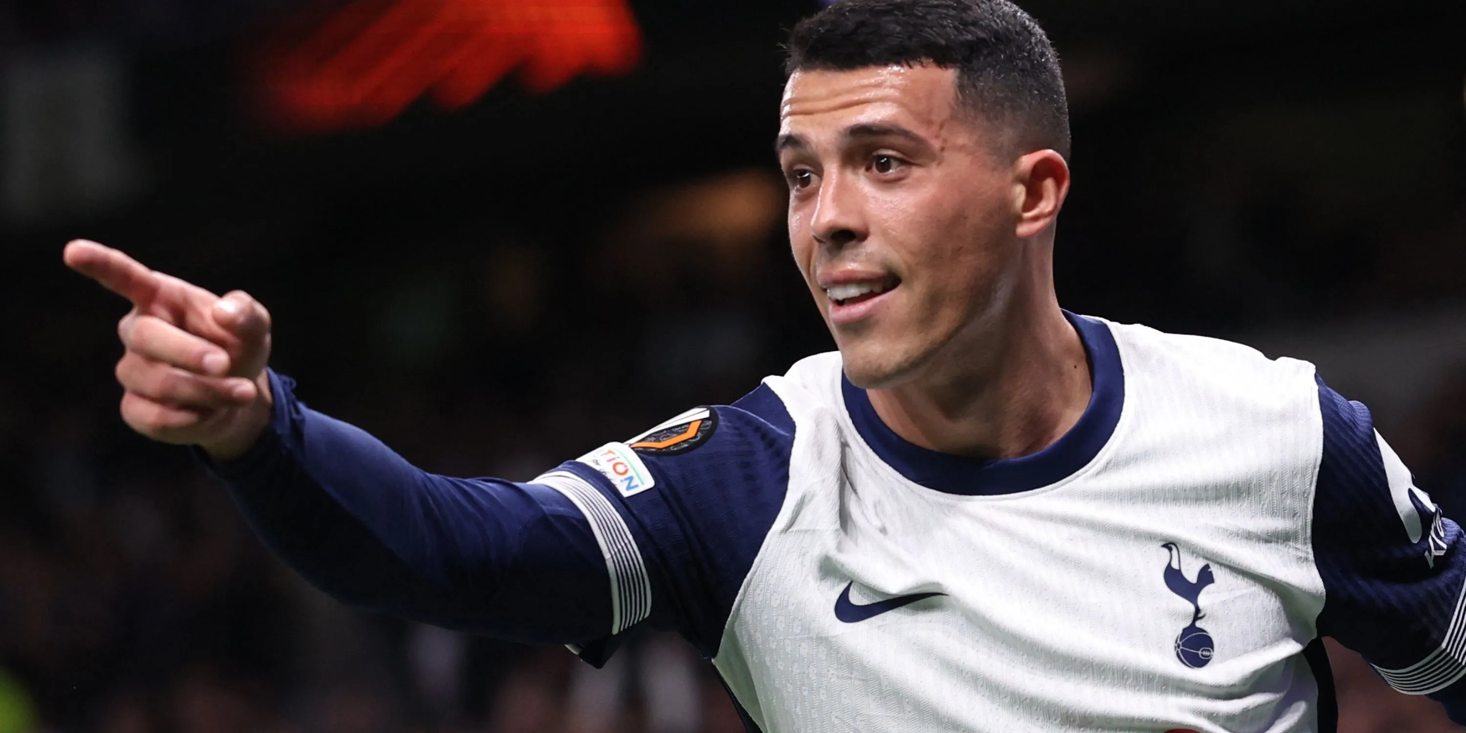 Pedro Porro thi đấu ấn tượng trong màu áo Tottenham mùa giải này
