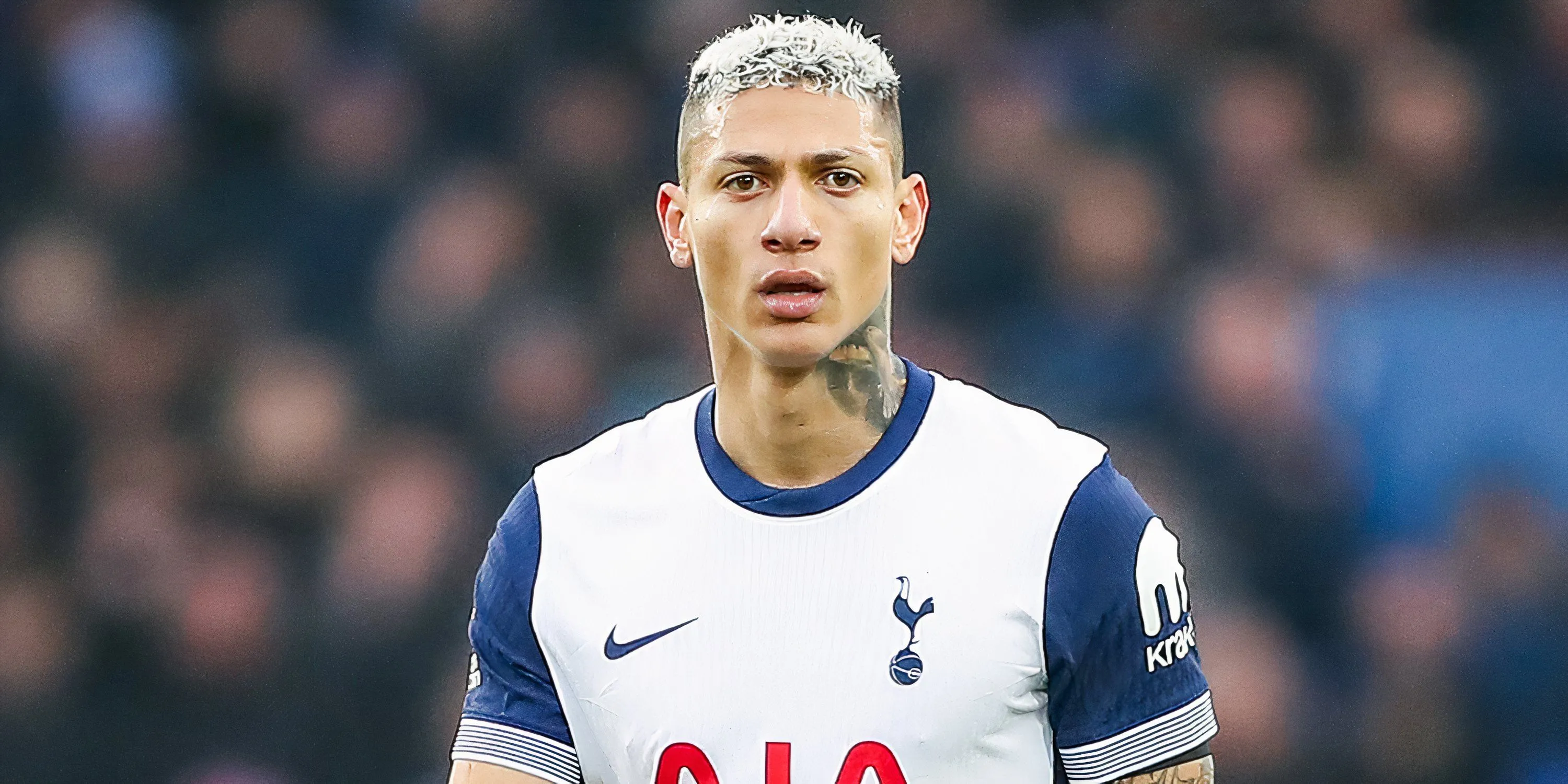 Richarlison thi đấu cho Tottenham Hotspur