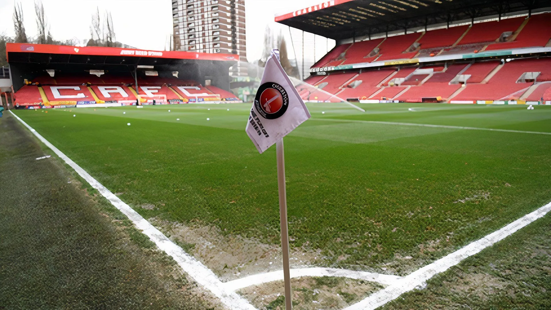 Sân vận động The Valley, sân nhà của CLB Charlton Athletic, nơi diễn ra nhiều trận cầu kịch tính