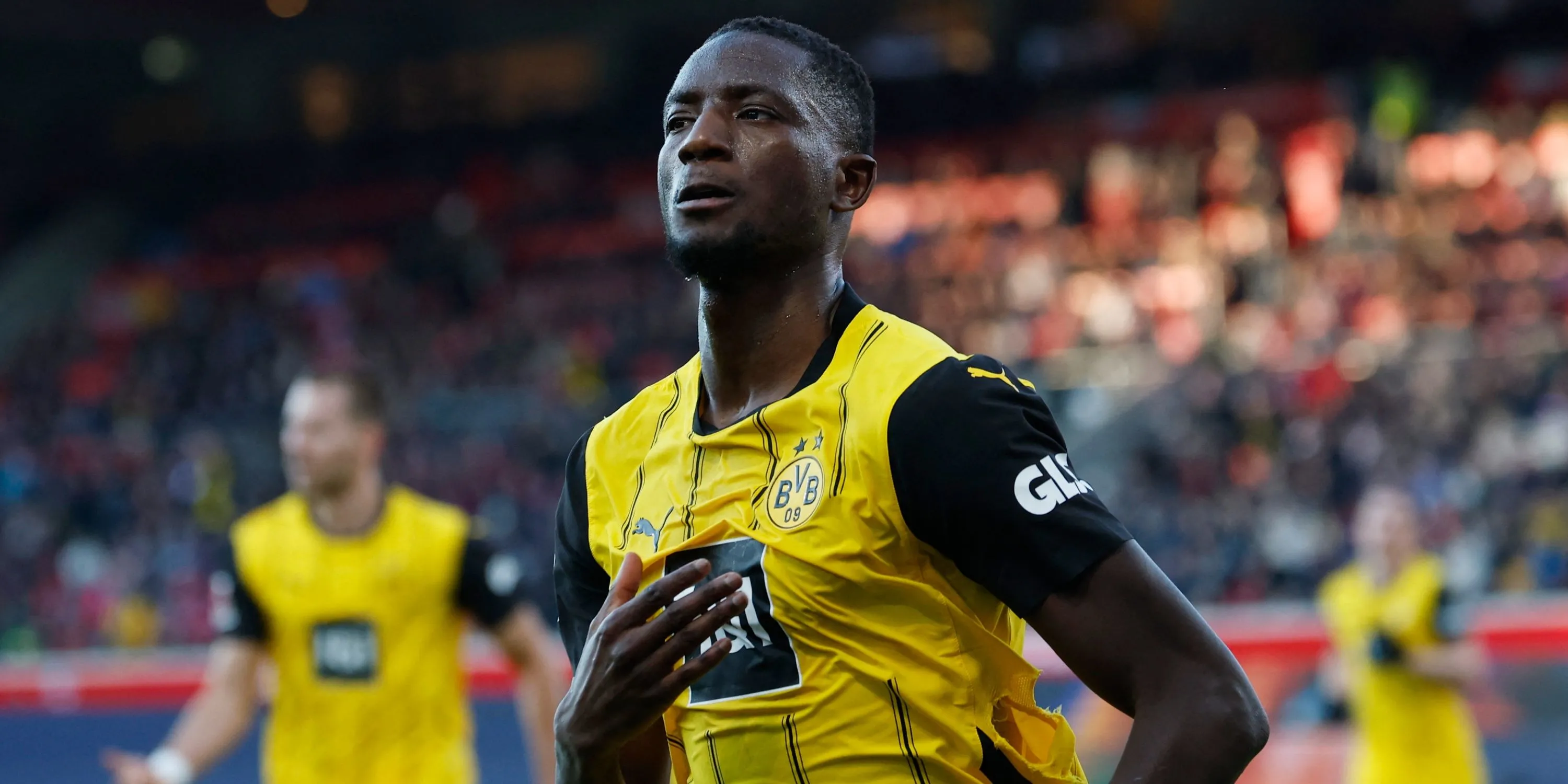 Serhou Guirassy ăn mừng bàn thắng trong màu áo Dortmund