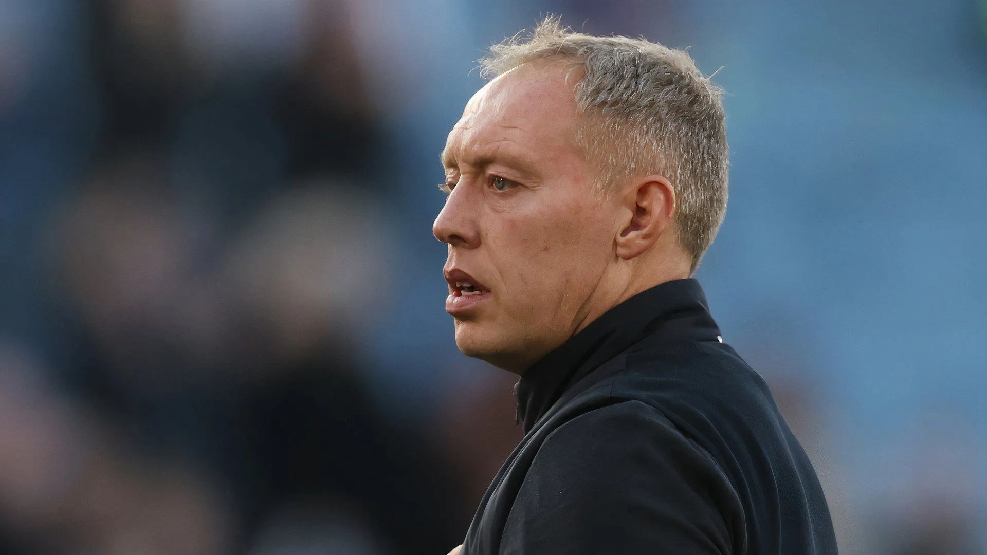 Steve Cooper, HLV nổi tiếng với khả năng vực dậy các đội bóng như Swansea và Nottingham Forest.