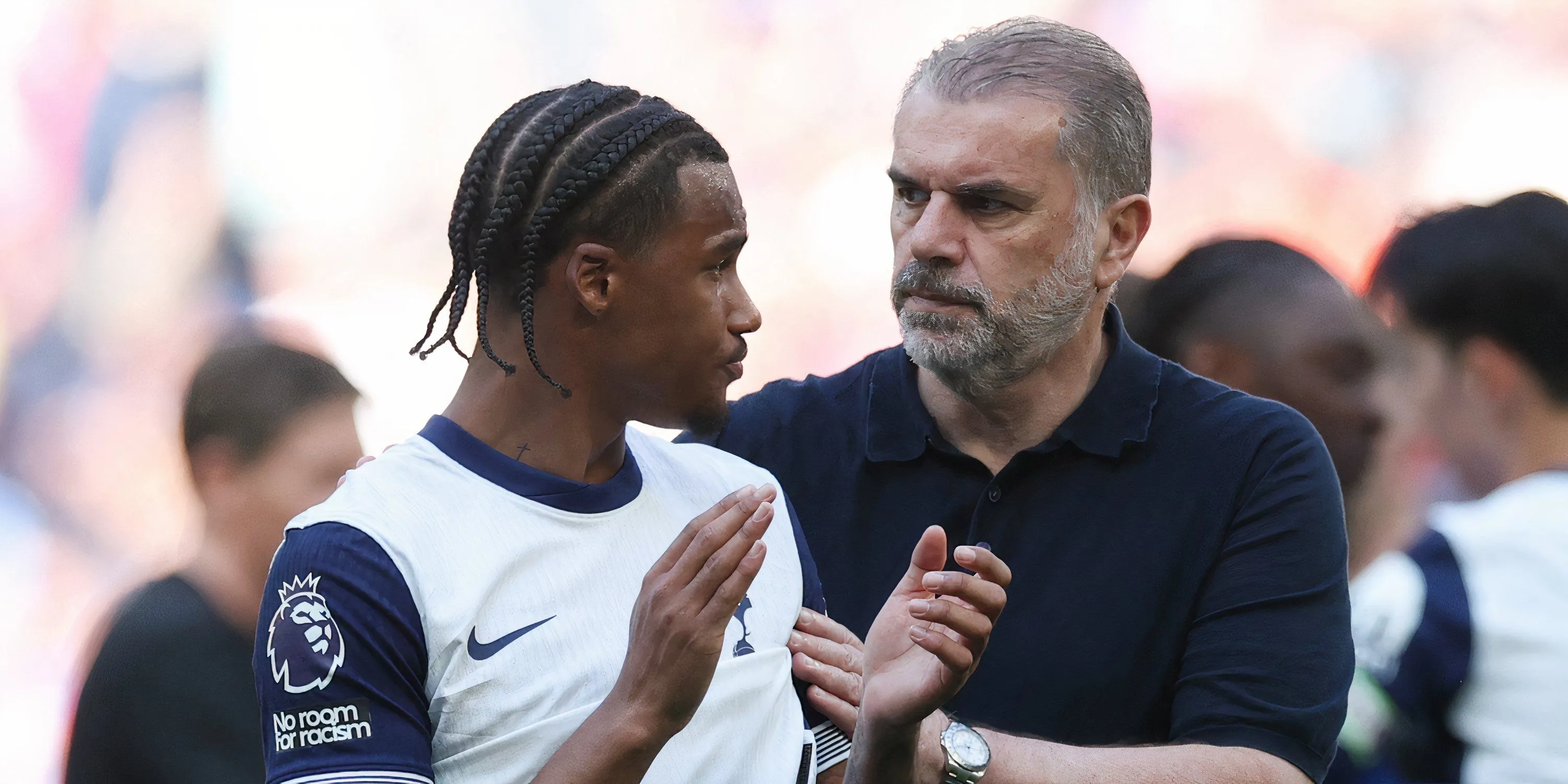 Tiền vệ Wilson Odobert của Tottenham trong trận đấu