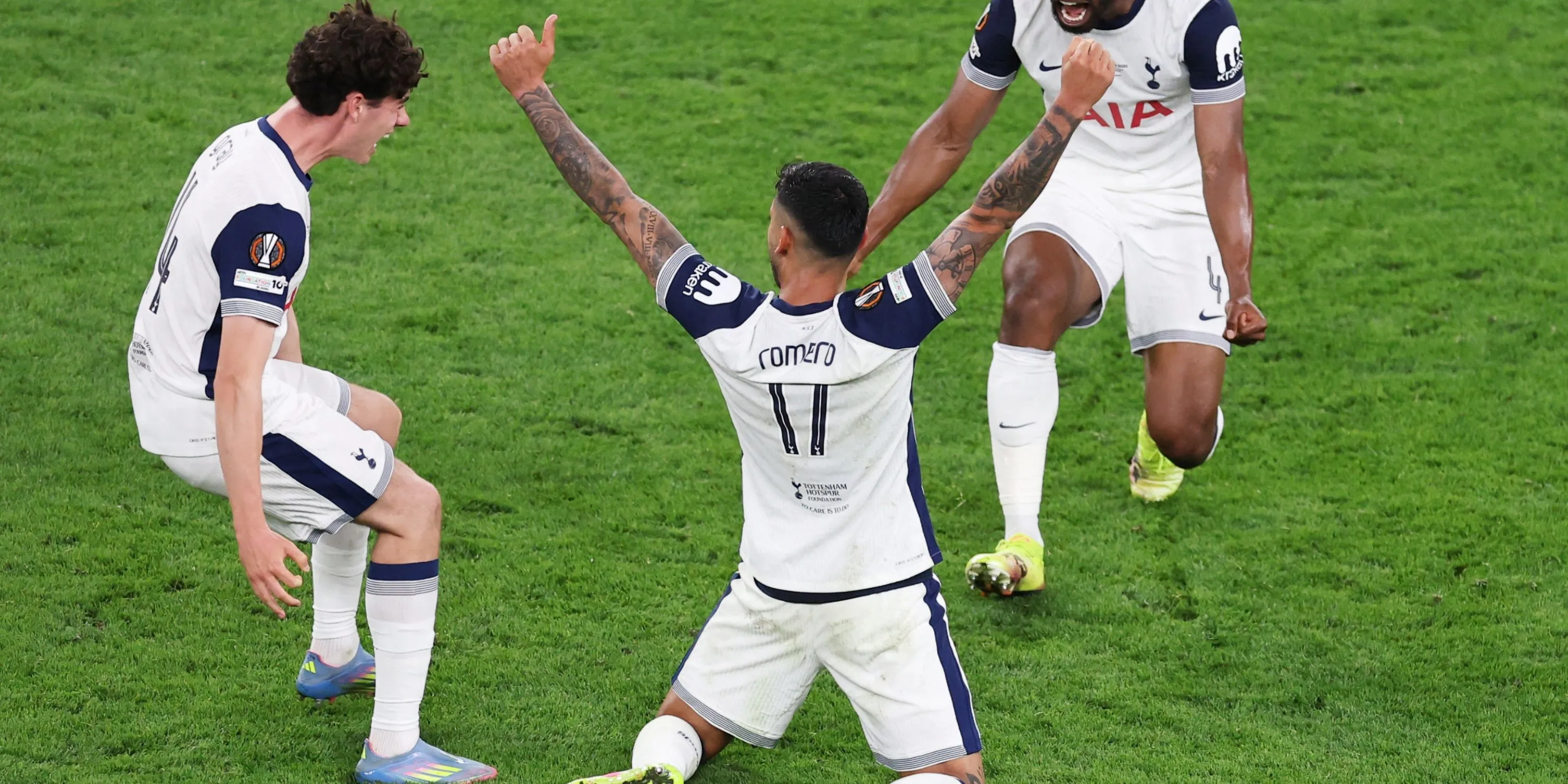 Tottenham vô địch Europa League sau trận thắng Manchester United