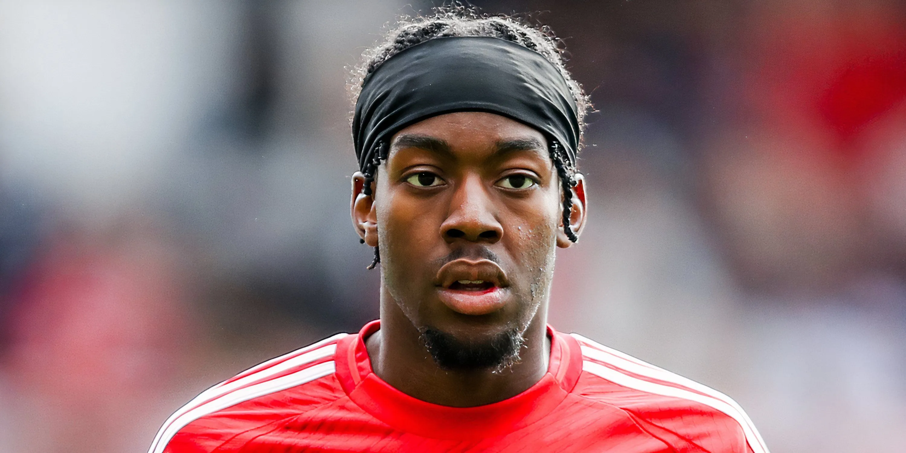 Anthony Elanga thi đấu năng nổ cho Nottingham Forest tại Premier League