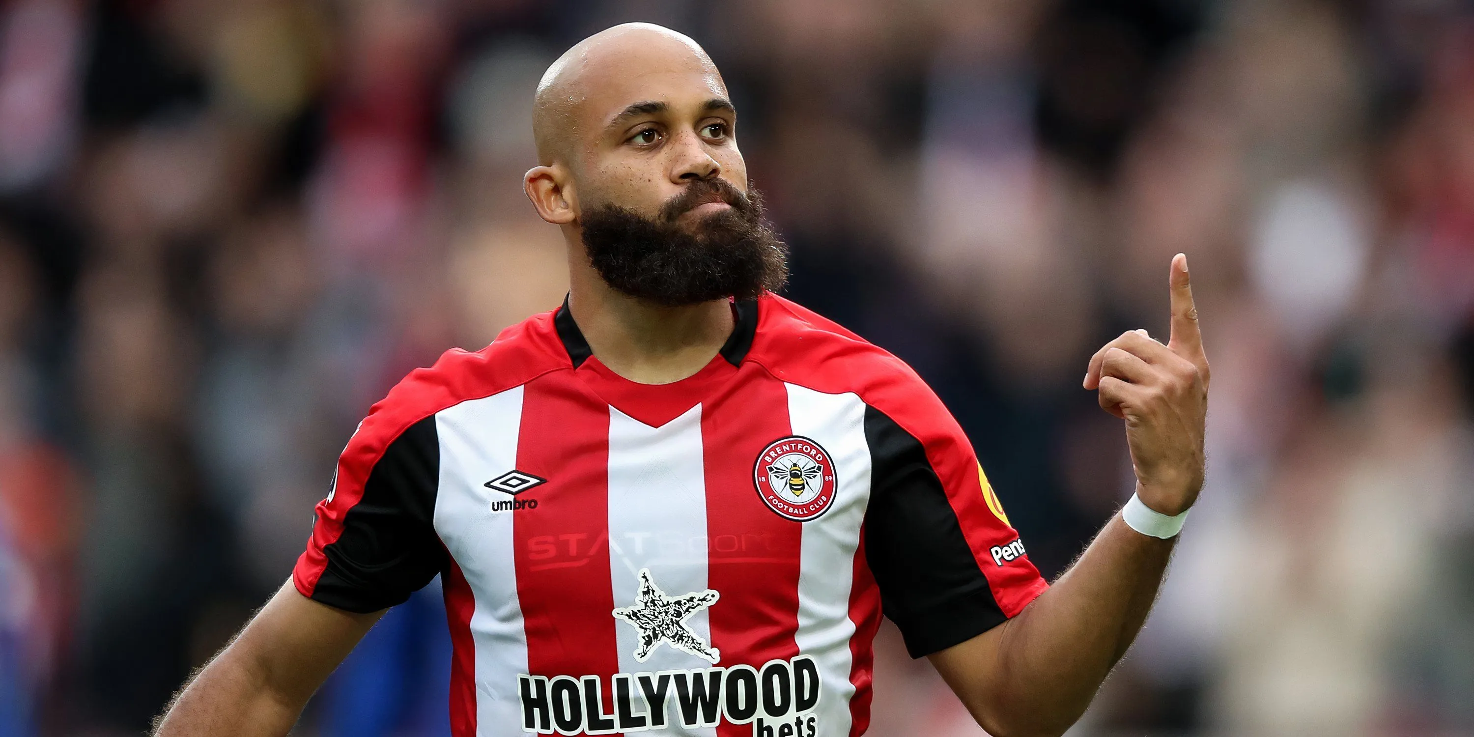 Bryan Mbeumo ăn mừng bàn thắng cho Brentford trong trận đấu ở Premier League