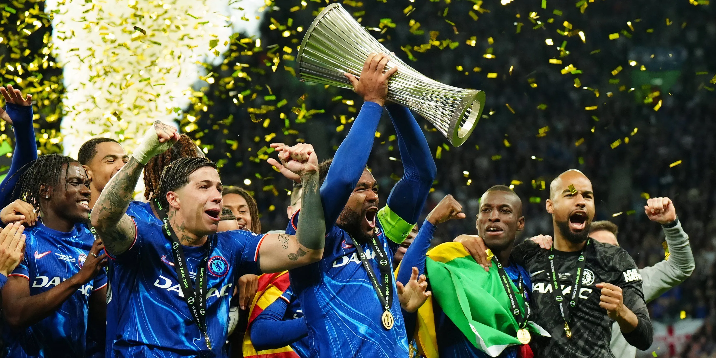 Chelsea ăn mừng chức vô địch Europa Conference League 2024/25