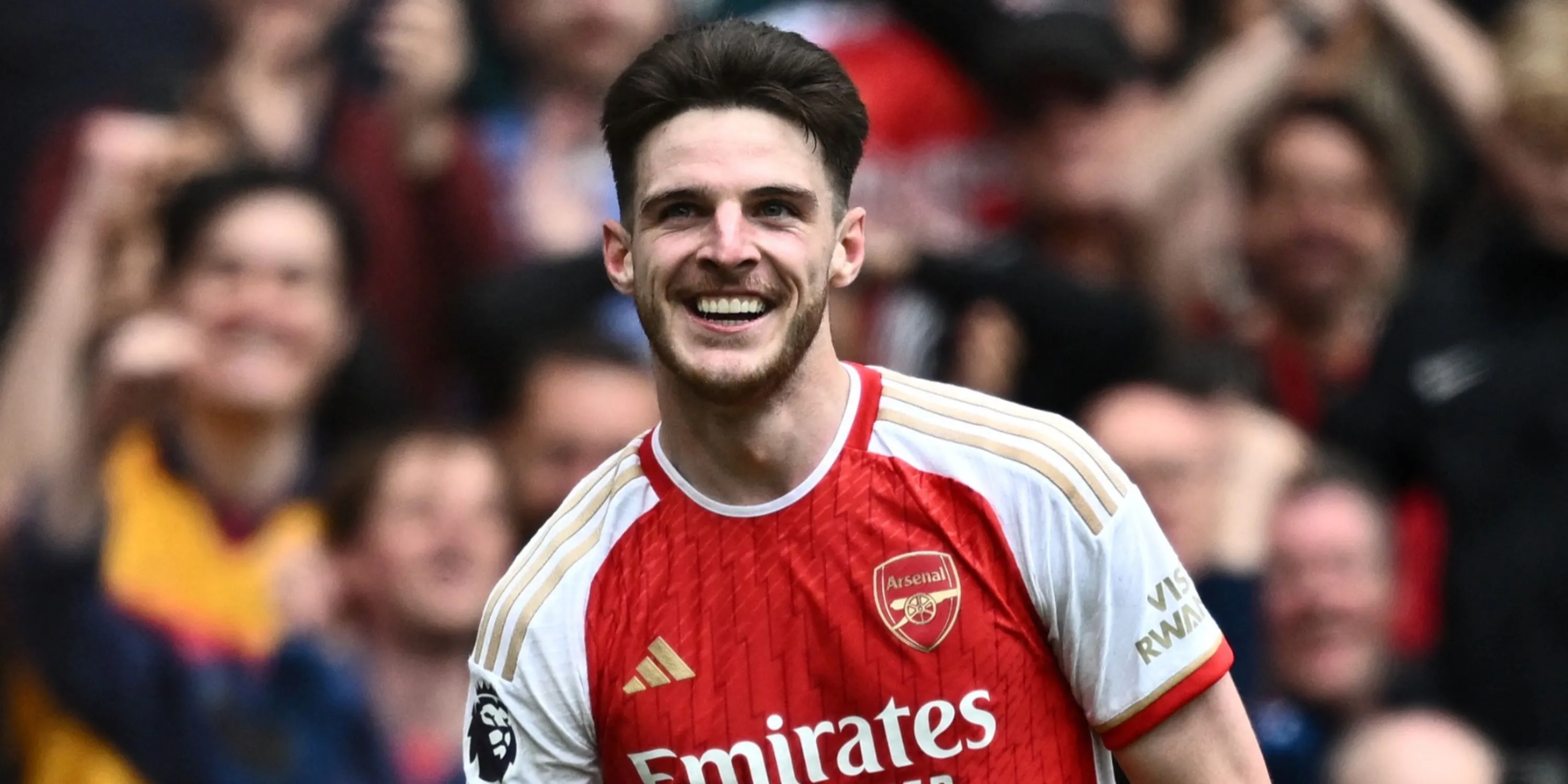 Declan Rice ăn mừng sau khi ghi bàn cho Arsenal