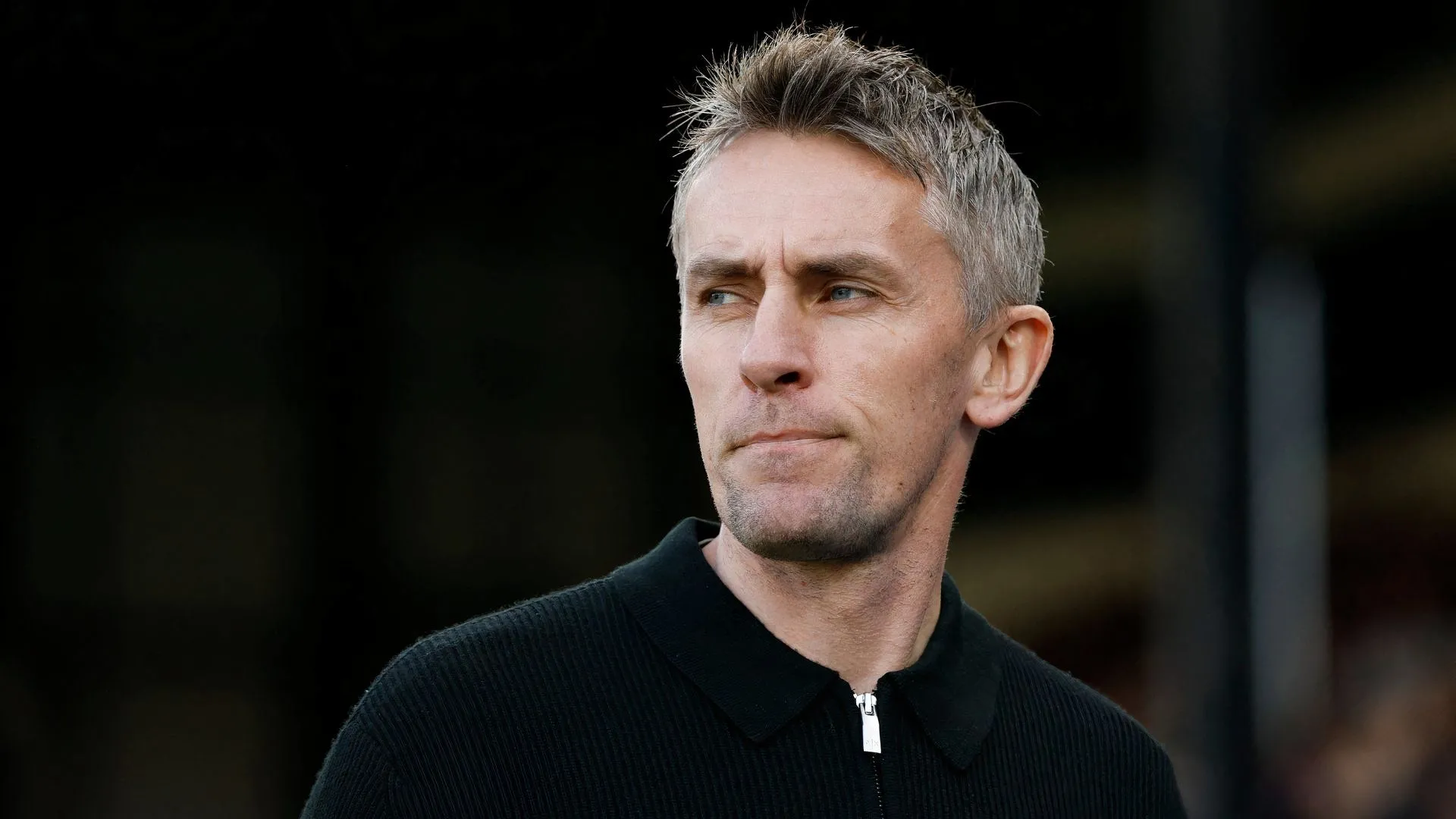 HLV Kieran McKenna đang chỉ đạo trận đấu cho Ipswich Town