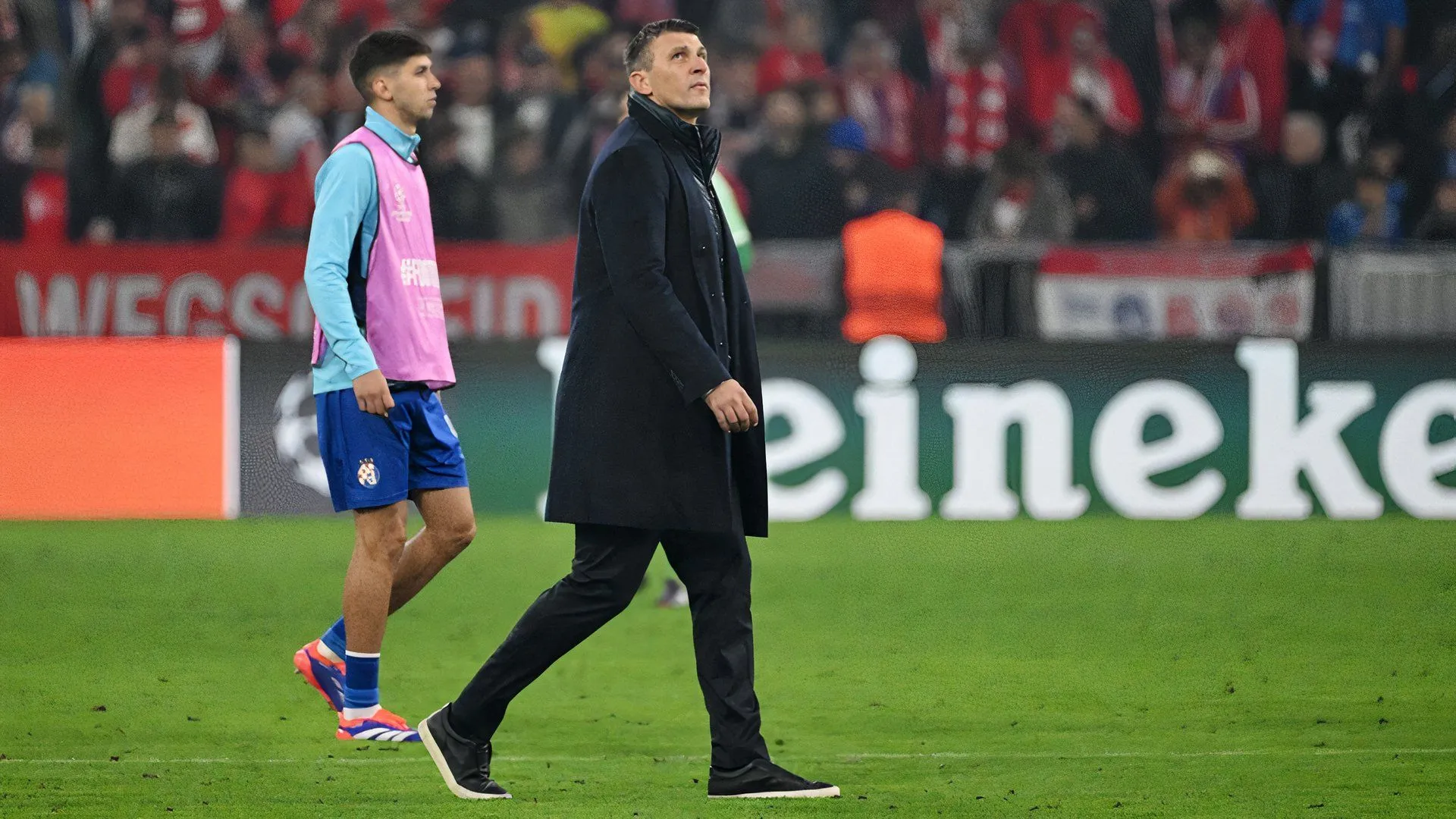 Huấn luyện viên Sergej Jakirovic, mục tiêu chiêu mộ của Hull City, đang làm dấy lên tranh cãi giữa hai câu lạc bộ.