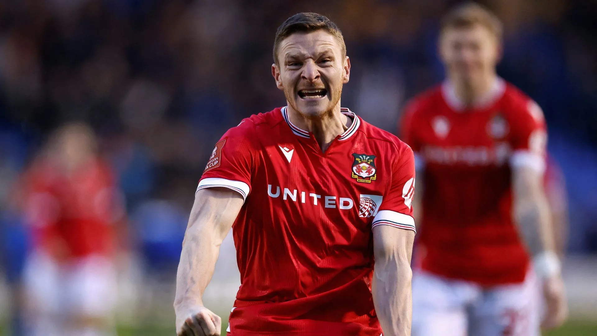 Paul Mullin ăn mừng bàn thắng, tiền đạo được kỳ vọng tăng cường hàng công Wigan