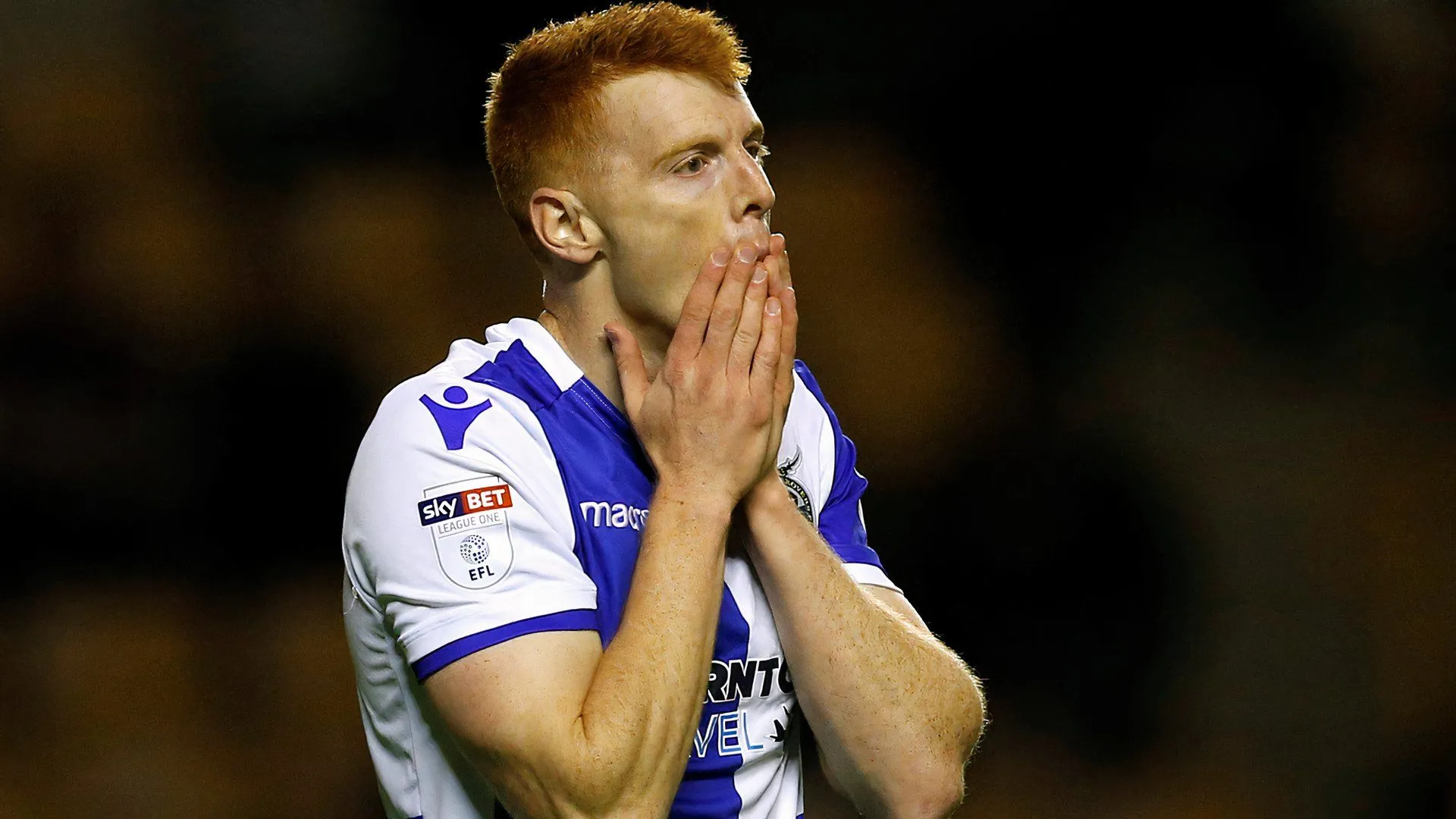 Rory Gaffney ăn mừng sau khi rời Bristol Rovers và đạt thành công tại Ireland