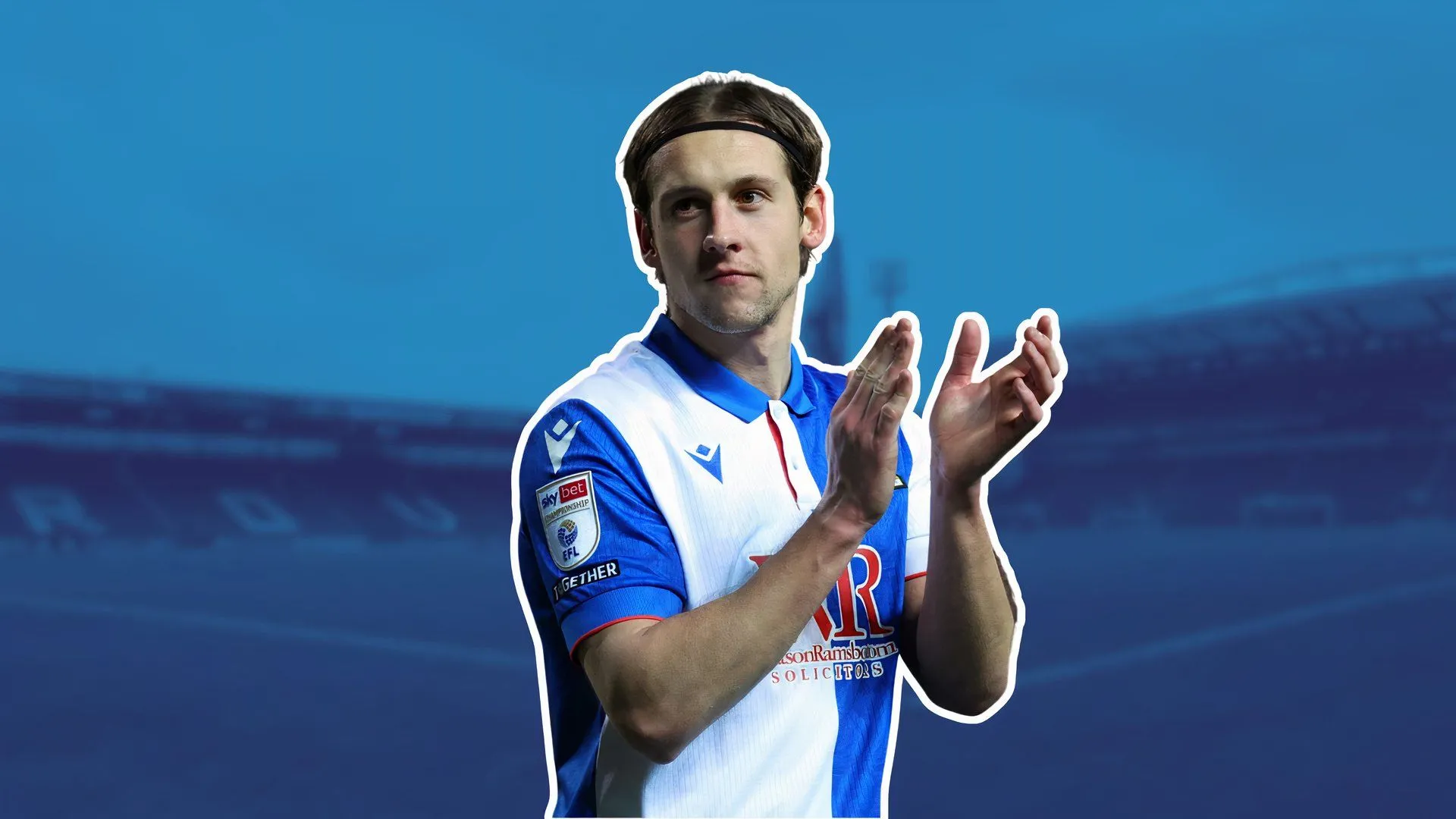 Hậu vệ Callum Brittain của Blackburn Rovers trong trận đấu