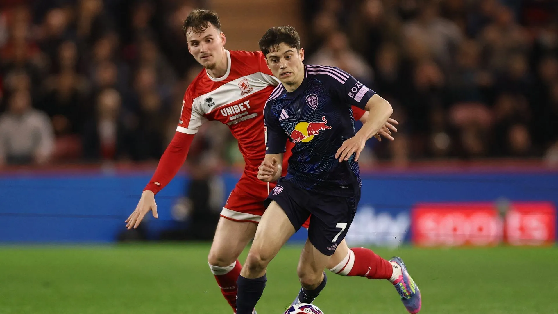 Hậu vệ trẻ Rav van den Berg của Middlesbrough, mục tiêu chuyển nhượng của các CLB Premier League.