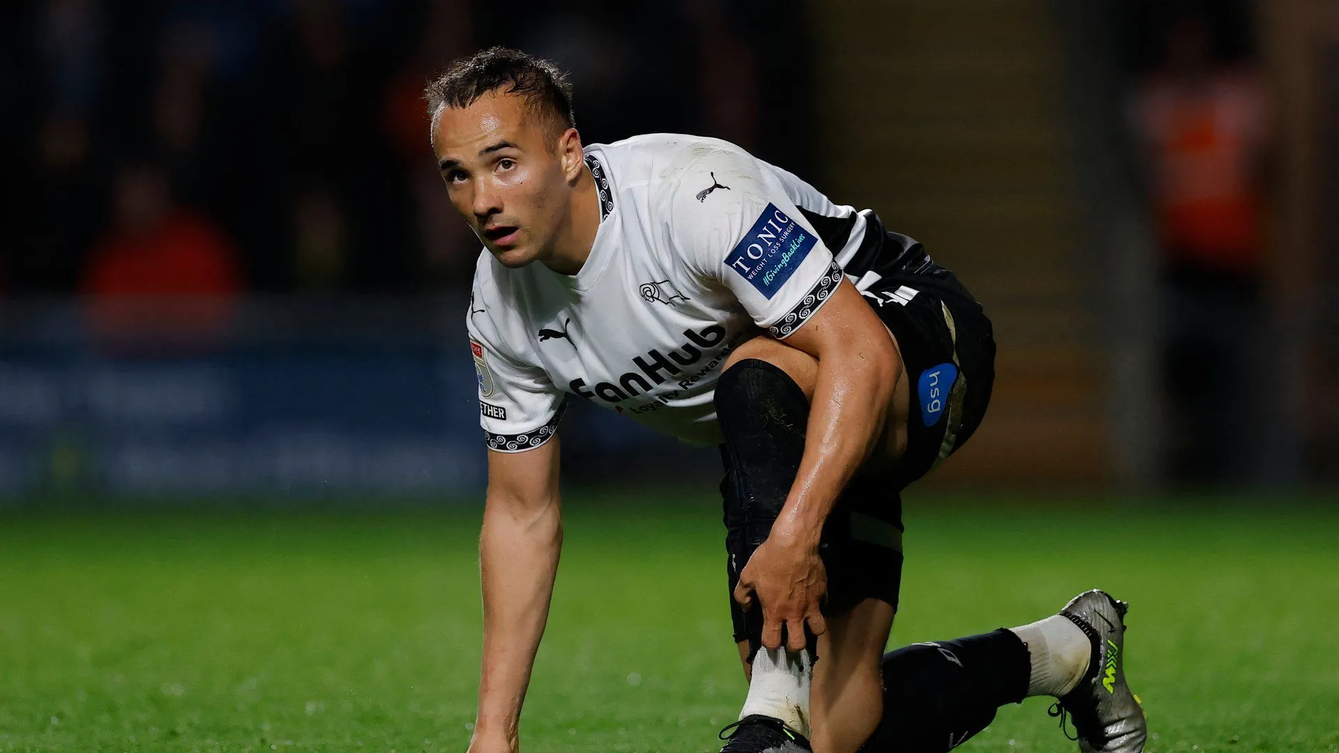 Kane Wilson thi đấu cho Derby County tại Pride Park
