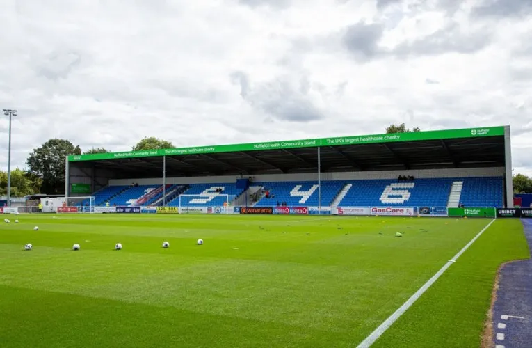 Khán đài Mackoy Community Stand (South Stand) tại sân Silverlake