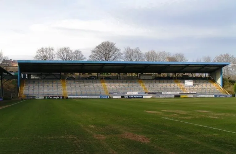 Khán đài North Stand tại sân The Shay, Halifax
