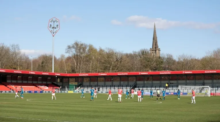 Khán đài sân Peninsula Stadium, sân nhà của Salford City FC