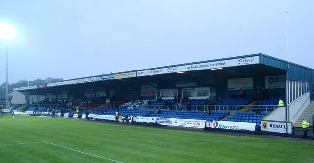 Khán đài West Stand tại sân Victoria Park của Hartlepool United