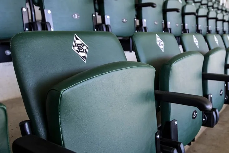 Không gian khu vực Business Lounge VIP sang trọng tại sân vận động Borussia-Park.