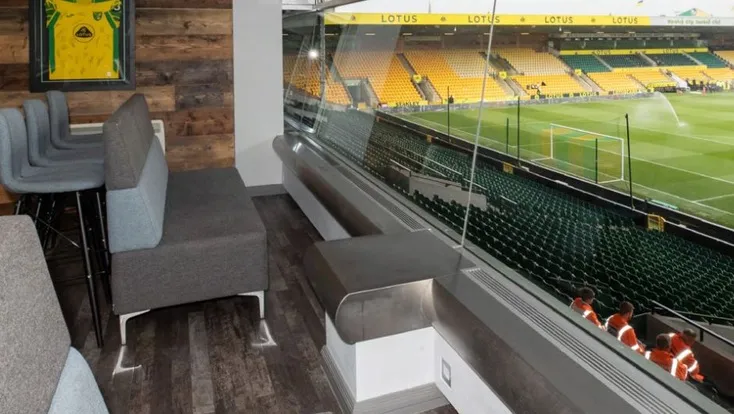 Khu vực tiếp đón khách VIP tại sân Carrow Road