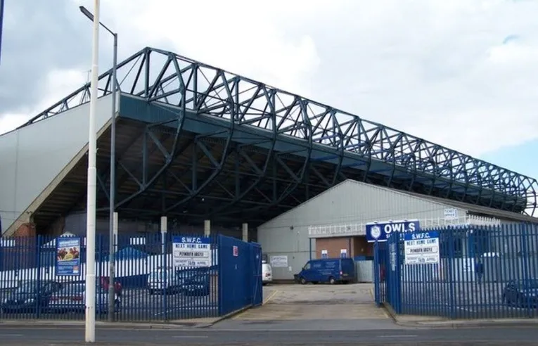 Lối vào chính và cửa hàng CLB tại sân Hillsborough