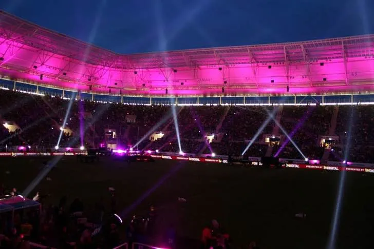 Màn trình diễn ánh sáng ấn tượng tại Rhein-Neckar-Arena