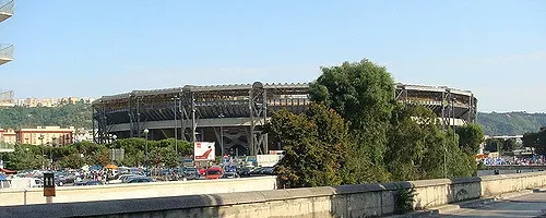 Quang cảnh sân vận động San Paolo trước đây