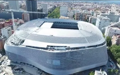 Sân vận động Santiago Bernabéu mới được tái thiết với kiến trúc hiện đại và hoành tráng