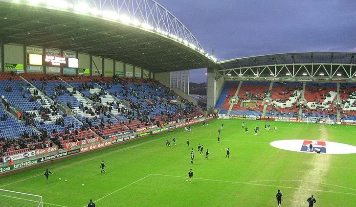 Sân vận động từng mang tên JJB, nay là Brick Community Stadium.