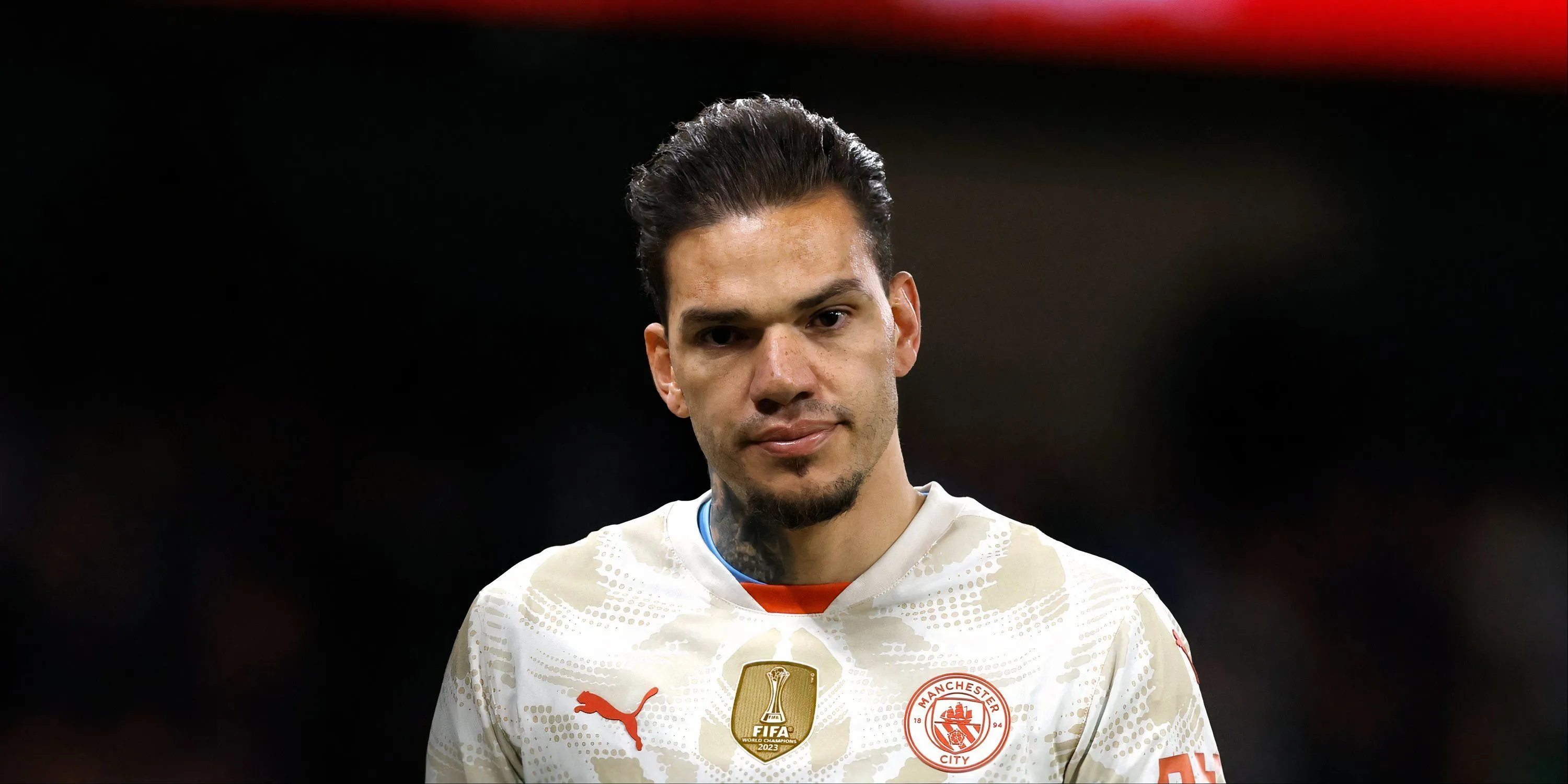 Thủ môn Ederson của Man City chuẩn bị rời Etihad
