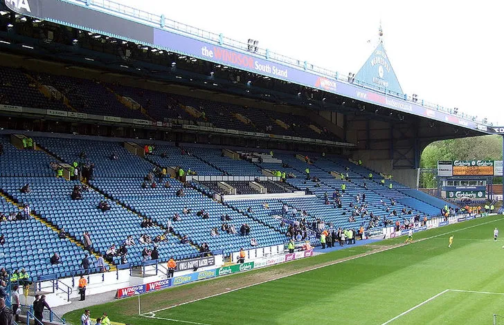Toàn cảnh khán đài Nam (South Stand) của sân Hillsborough