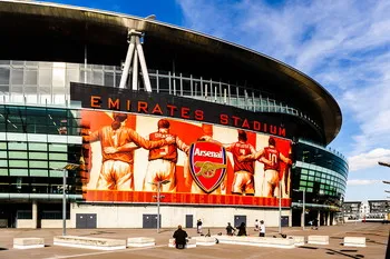 Toàn cảnh mặt tiền Emirates Stadium, sân nhà của Arsenal