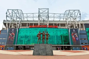 Toàn cảnh sân vận động Old Trafford, &quot;Nhà hát của những giấc mơ&quot; huyền thoại