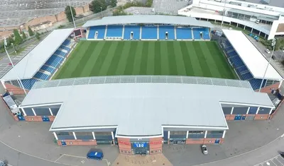 Toàn cảnh sân vận động SMH Group Stadium của Chesterfield FC nhìn từ trên cao