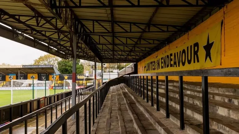 Tổng quan các khán đài đứng tại Abbey Stadium Cambridge