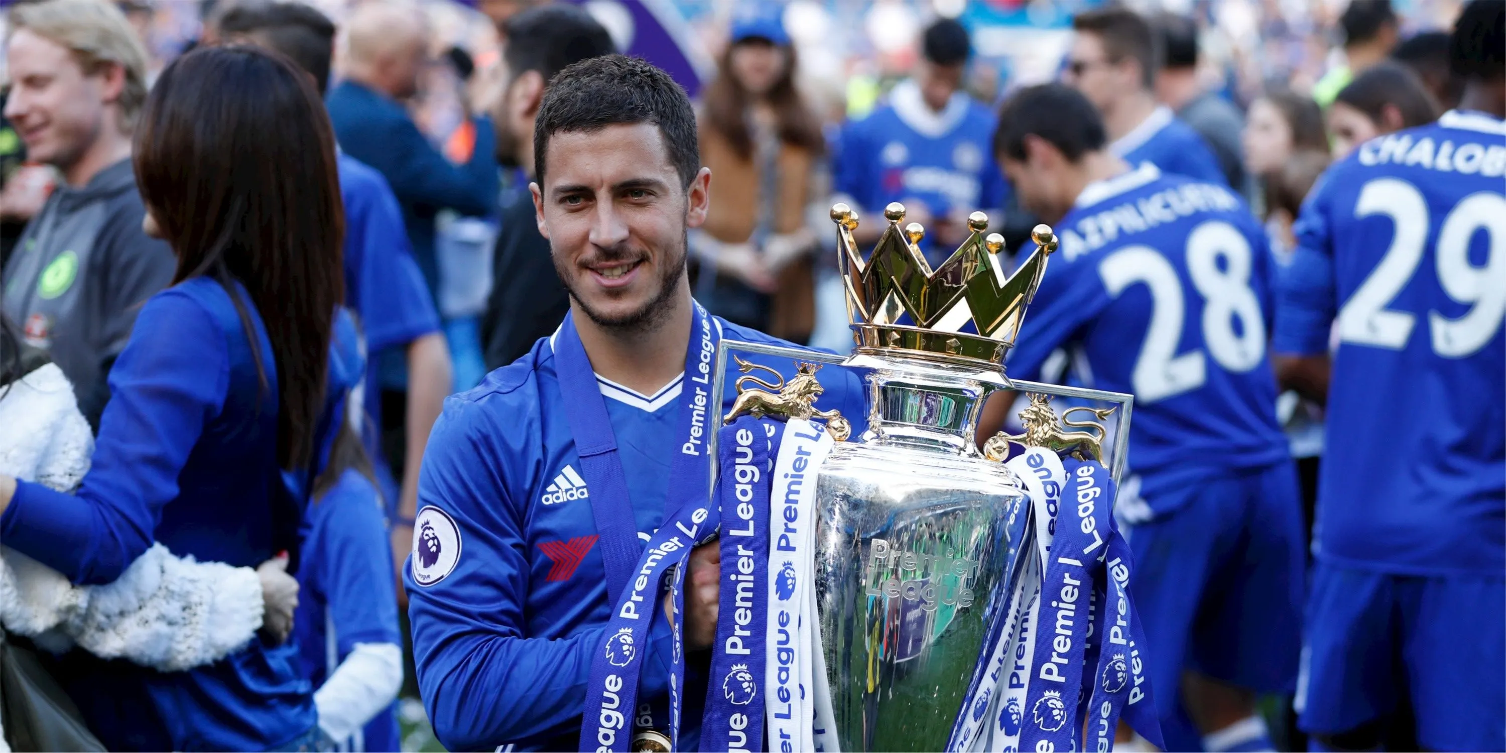 Eden Hazard trong màu áo Chelsea dưới sự dẫn dắt của Jose Mourinho, giai đoạn đỉnh cao tại Ngoại hạng Anh.