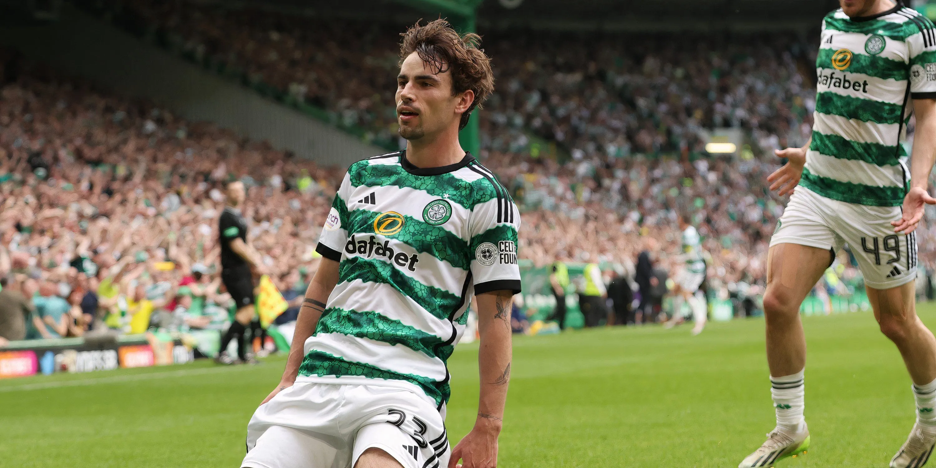 Matt O'Riley trong màu áo Celtic thời còn thi đấu tại Premiership