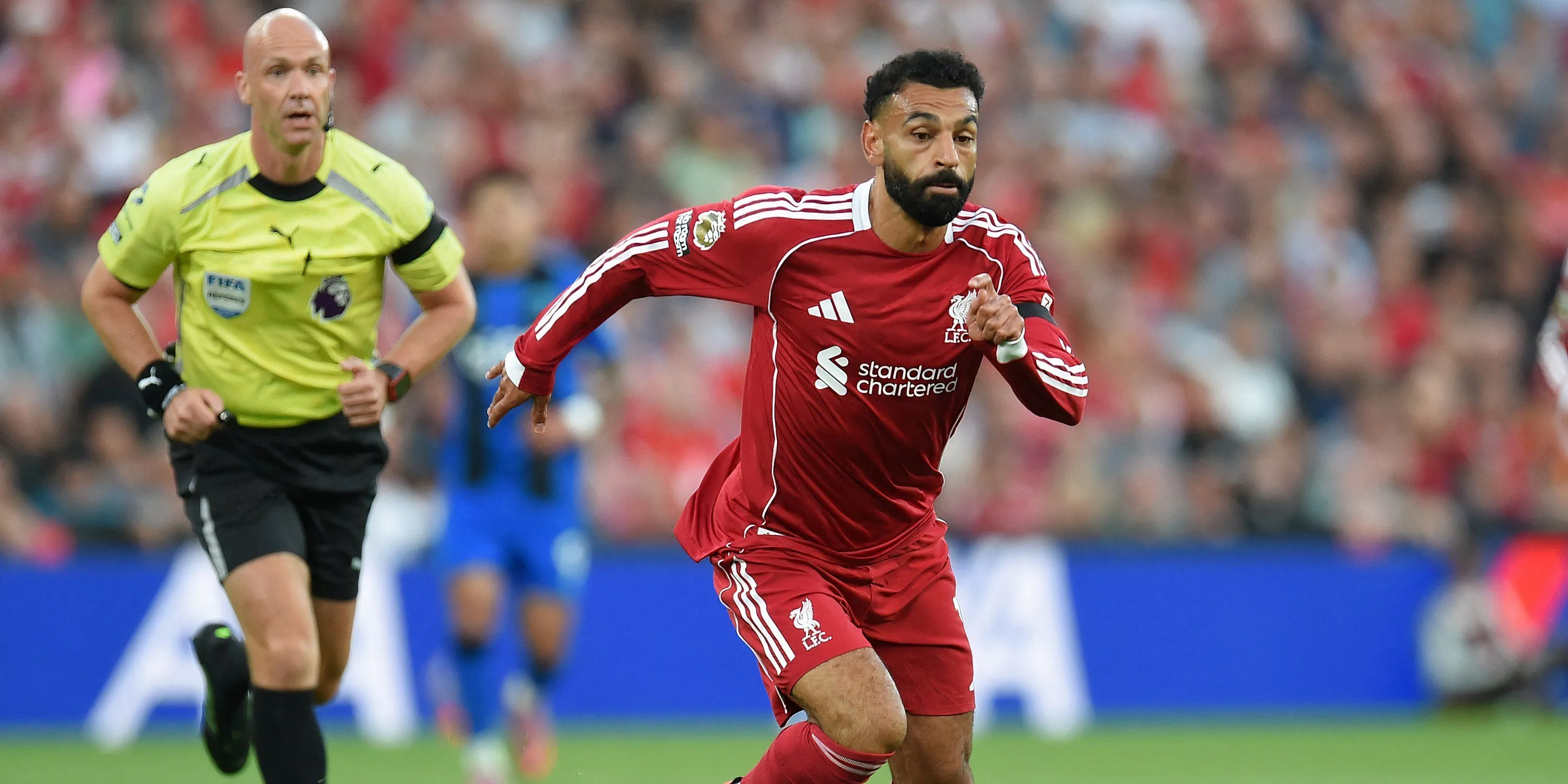 Mohamed Salah ăn mừng bàn thắng, góp công vào chiến thắng của Liverpool trước Bournemouth tại Premier League.